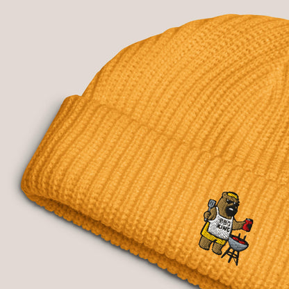 Fischermütze - BBQ Bär in Senfgelb - Paw & Pixel Stickdesign
