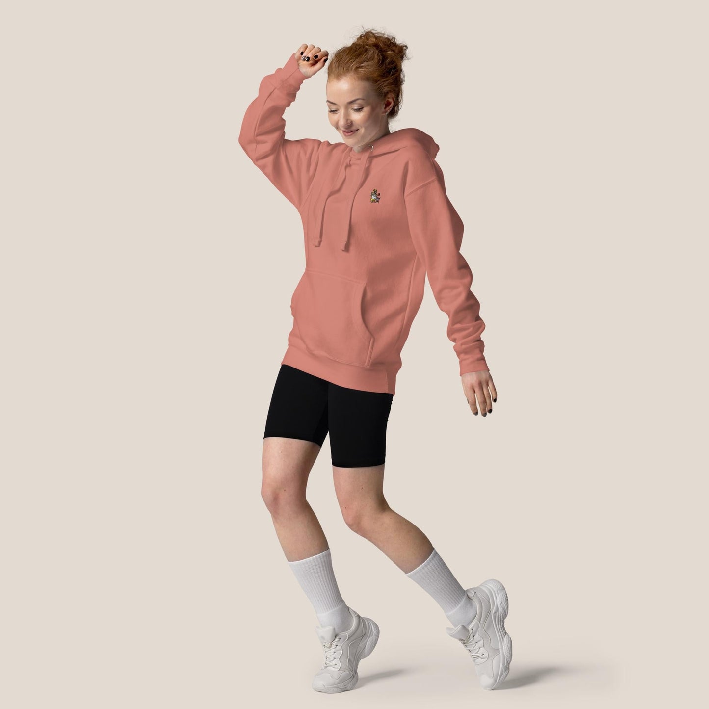 Hoodie - BBQ Bär in Burgunder - Paw & Pixel Stickdesign