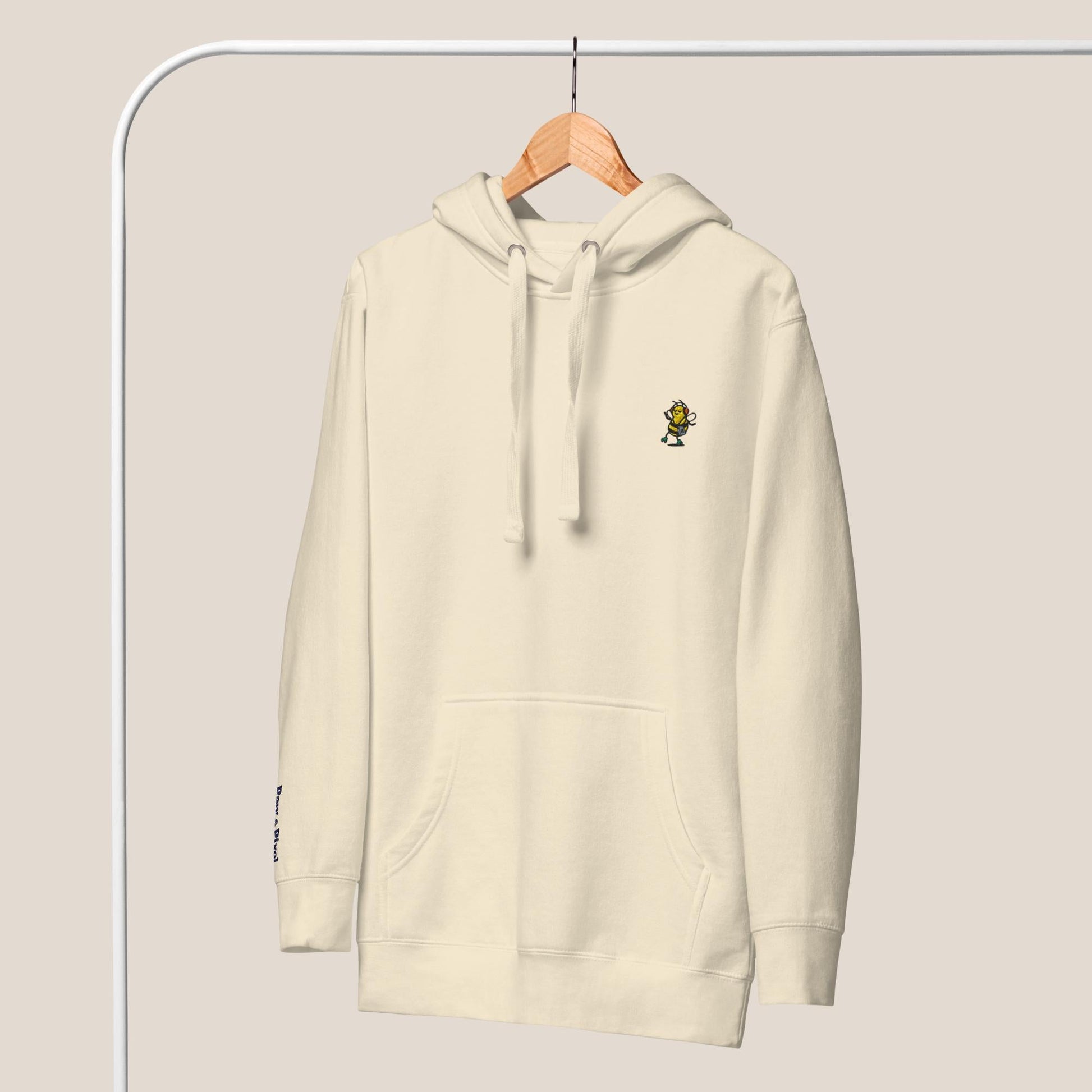 Hoodie - Groovy Bee in Cremeweiß - Paw & Pixel Stickdesign