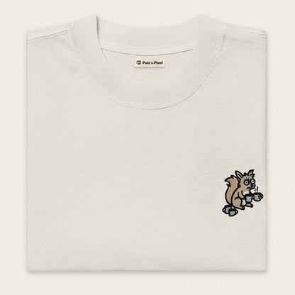 Oversized T-Shirt - Coffee Junkie in Weiß - Paw & Pixel Stickdesign