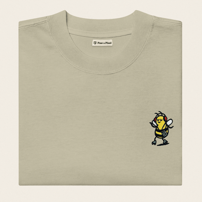 Oversized T-Shirt - Groovy Bee in Eukalyptusgrün - Paw & Pixel Stickdesign