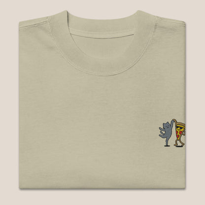 Oversized T-Shirt - Party Cat in Eukalyptusgrün (verwaschen) - Paw & Pixel Stickdesign