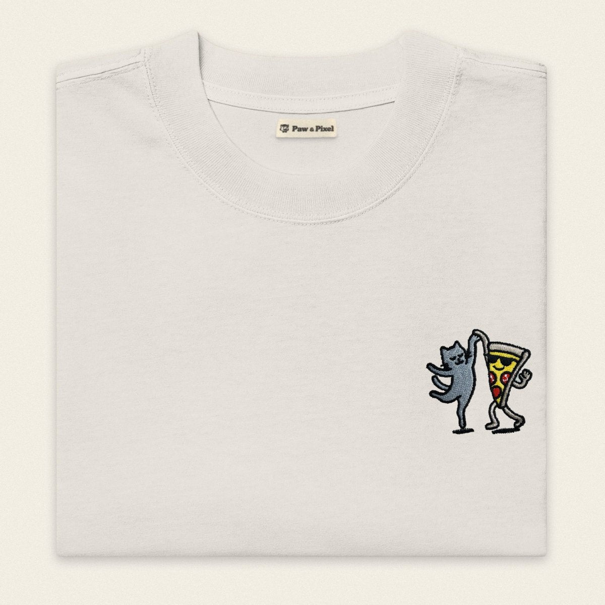 Oversized T-Shirt - Party Cat in Weiß - Paw & Pixel Stickdesign
